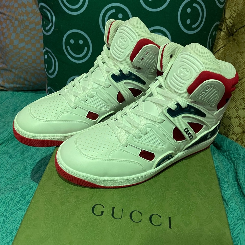 GUCCI basket sneaker (womens US 8.5)